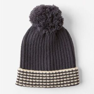 Kids Gray Knit Beanie with Pom – One Size NWT